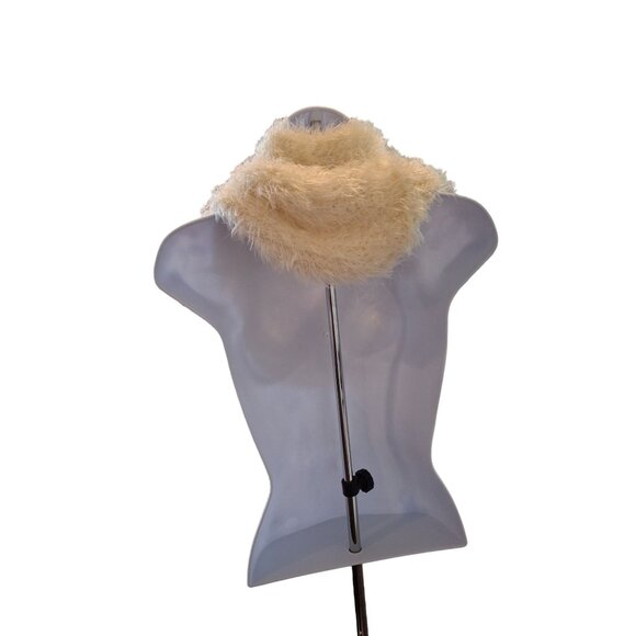 Womens Fuzzy Cream Infinity Scarf Soft Girl Y2K Coquette Fluffy Knit Warm Winter - Picture 3 of 6